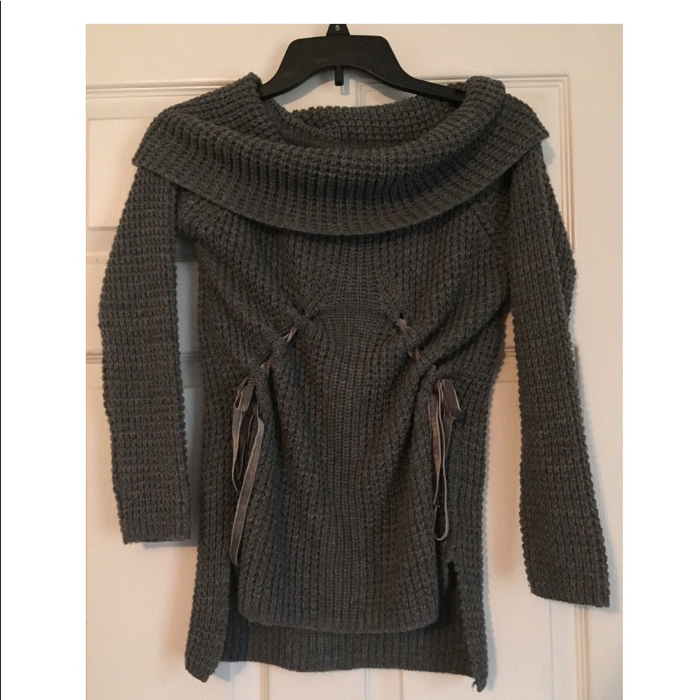 Gray sweater